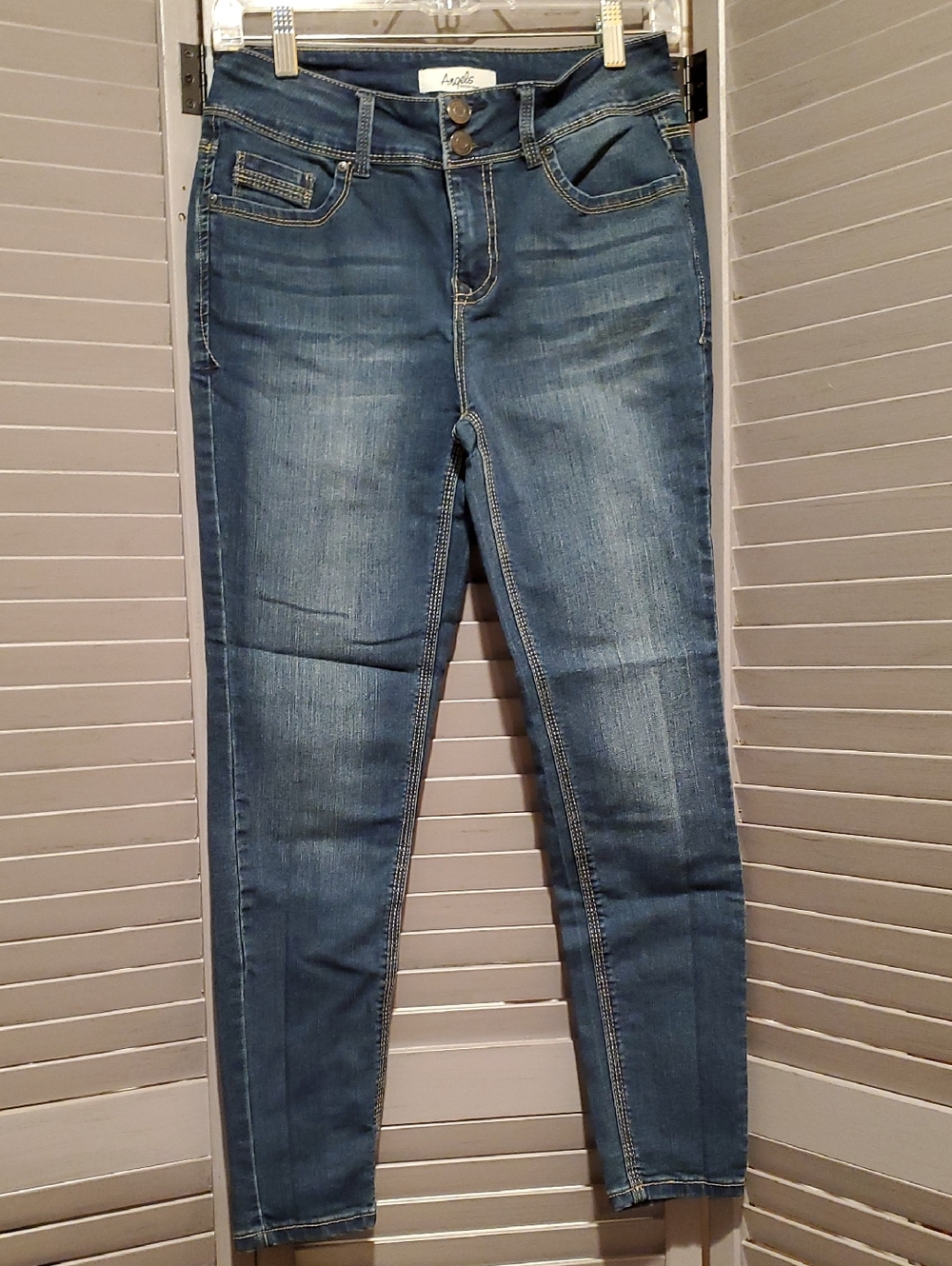 Angels Women's Medium Blue Skinny Stretch Jeans Size 6